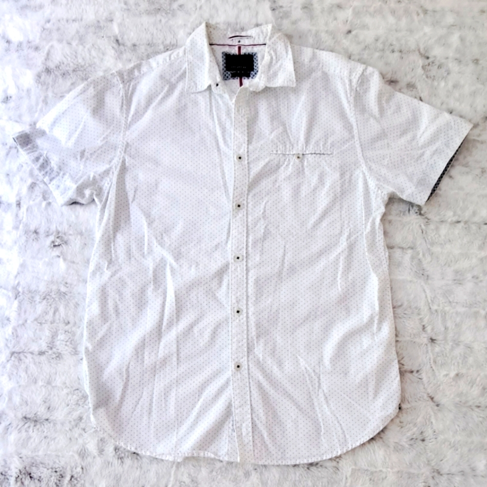 Denim & Flower mens button short sleeve shirt.  Size M/40.